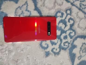 Samsung Galaxy S10 Plus, Б/у, 128 ГБ, цвет - Красный, 1 SIM at lalafo.kg Samsung Galaxy S10 Plus, Б/у, 128 ГБ, цвет - Красный, 1 SIM