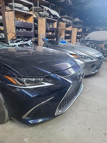 chrysler neon: Lexus es 300h 2021 — 5