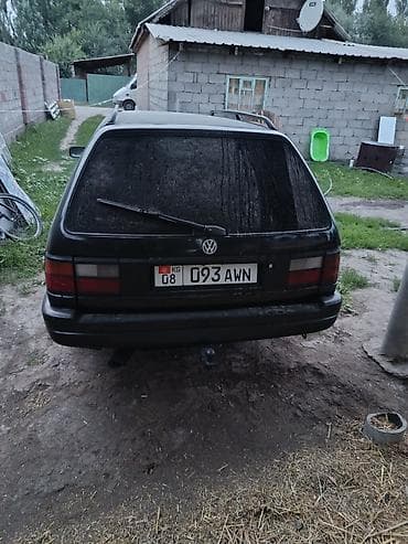 прямоток ош: Volkswagen Passat: 1993 г., 1.8 л, Кол менен иштөөчү, Бензин, Универсал — 1