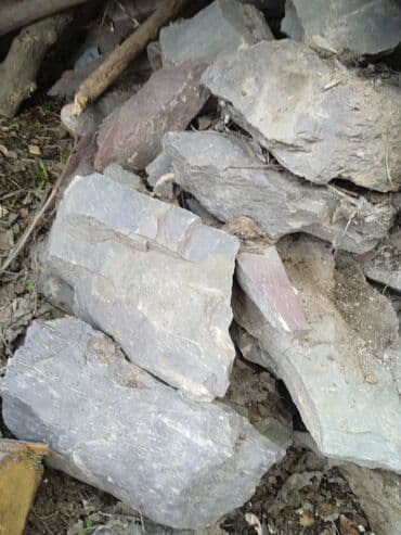 цена искусственного газона: Продаю камни разные. цена договорная. Только то, что на фото Теги — 5