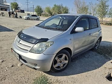 Toyota Ist: 2003 г., 1.3 л, Автомат, Бензин, Хетчбек — 3