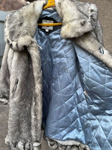 думал: Продаю искусственные шубы серая подростковая, черного и шоколадного — 2