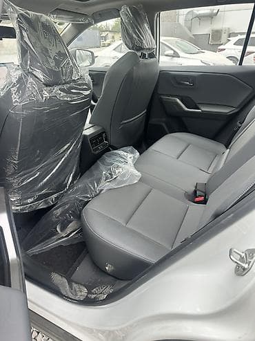 range river: Toyota RAV4: 2026 г., 2 л, Вариатор, Бензин, Кроссовер — 4