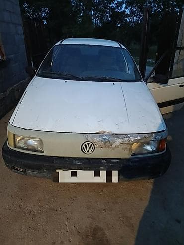 Volkswagen Passat Variant: 1995 г., 1.8 л, Механика, Бензин, Универсал — 1