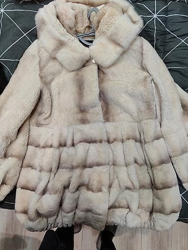 smart folio: Шуба, Бобер, Короткая модель, Турция, С капюшоном, M — 1