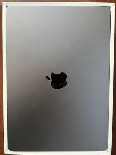 apple macbook air: Продаю MacBook Air M2 13.6" Характеристики: • 8 GB RAM • 512 GB SSD — 2