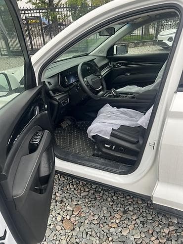 Продажа авто: 🚘 Baujun 📅 Жылы: 2020 (12-ай) 💰 Баасы: 11 000 $ ⚙️ Комплектация — 8