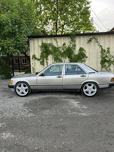 m5 cs: Mercedes-Benz 190: 1987 г., 2 л, Бензин, Седан — 3
