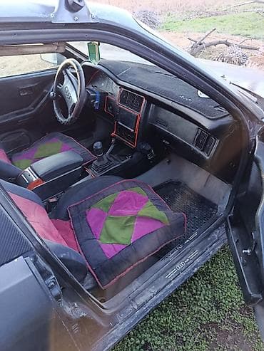 Audi: Audi 80: 1989 г., 1.8 л, Механика, Седан — 1