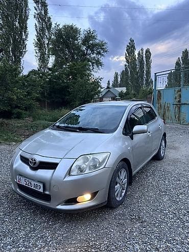 jak авто: Toyota Auris: 2008 г., Робот, Хэтчбэк — 2
