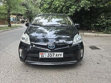 Toyota Prius: 2012 г., 1.8 л, Вариатор, Гибрид, Хэтчбэк