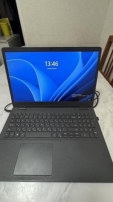 Ноутбук Dell Inspiron 15 (серия 3511/3520) с русской раскладкой