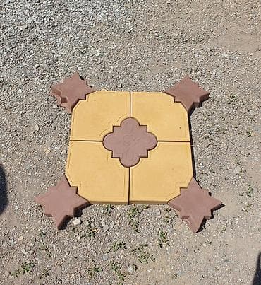 Компрессоры: Продаю б/у формы для производства брусчатки. Пластик, в хорошем — 8