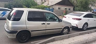 авто для такси: Toyota Raum: 2000 г., Автомат, Бензин, Минивэн — 5