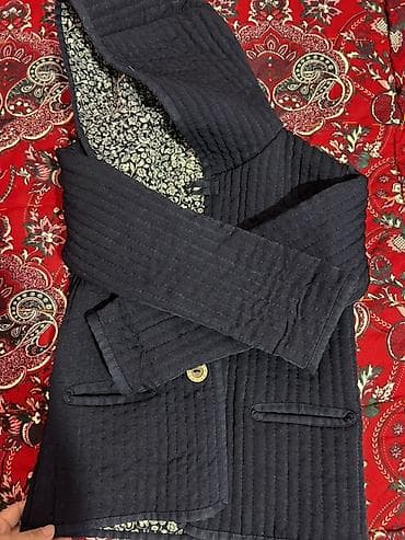 пуховик куртка: Стёганое пальто с капюшоном, тёмно‑синее - Материал: мягкая стёганая — 2