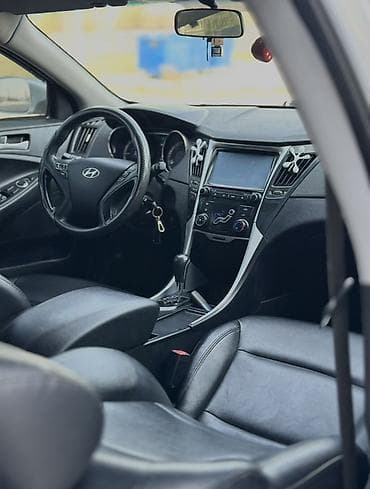 Hyundai Sonata: 2011 г., 2 л, Автомат, Бензин, Седан — 8