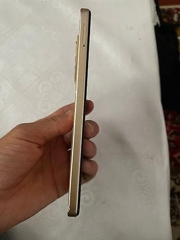 микрофон ош: Infinix Smart 9 HD, Колдонулган, 128 ГБ, түсү - Алтын, 2 SIM — 4