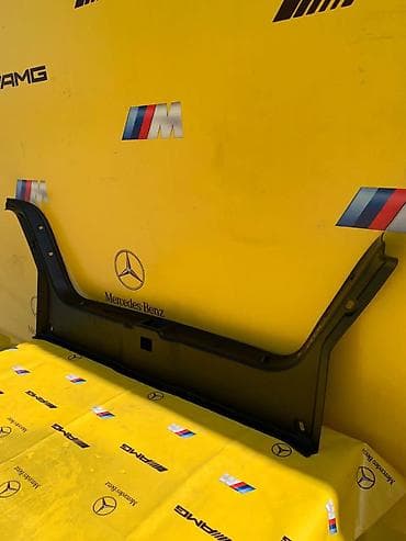 Планка в богажник на мерседес 210 Планка в богажник на Mercedes Benz