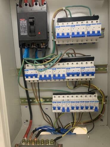 требуется электрик сантехник: Электрик | Установка счетчиков, Электромонтажные работы, Демонтаж электроприборов 3-5 лет опыта — 2