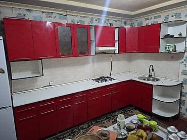 гостиные стенки: Стенка-гостиная + два низких деревянных стол Состав комплекта: - — 4