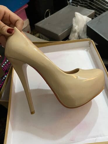 туфли беж цвет: Новые лабутены размер 35,36 можно на обмен есть Вотсапп — 1