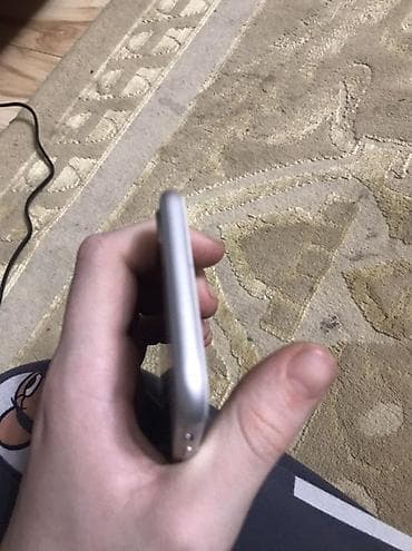 продаю айфон 7: IPhone 7, Новый, 32 ГБ, Серебристый, 100 % — 5