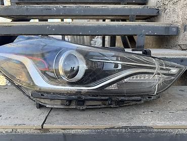 spark 7: Передняя правая фара Hyundai 2017 г., Б/у, Оригинал — 1
