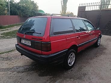 Volkswagen Passat Variant: 1990 г., Механика, Универсал — 3