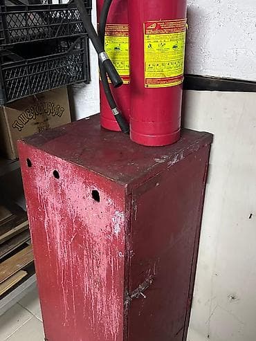 Все для дома и сада: Металлический пожарный шкаф (красный) - Назначение: хранение — 3