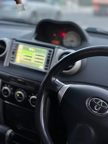 Toyota Ist: 2003 г., 1.5 л, Автомат, Бензин, Хэтчбэк — 9