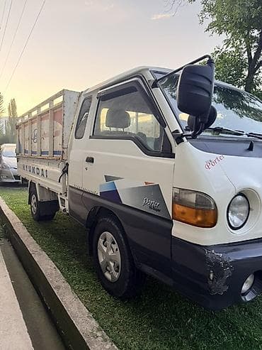 Унаа: Жеңил жүк ташуучу унаа, Hyundai, Стандарт, 3 т, Колдонулган — 3