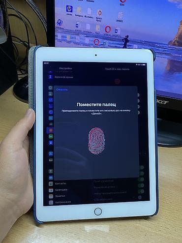 Планшеты: Планшет, Apple, память 128 ГБ, 9" - 10", Wi-Fi, Б/у, Классический цвет - Серебристый — 7