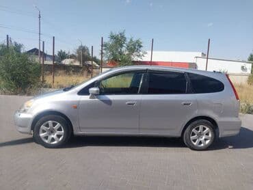 срочно продам авто в связи с переездом: Honda Stream: 2001 г., 1.7 л, Автомат, Бензиновая, Минивэн — 2