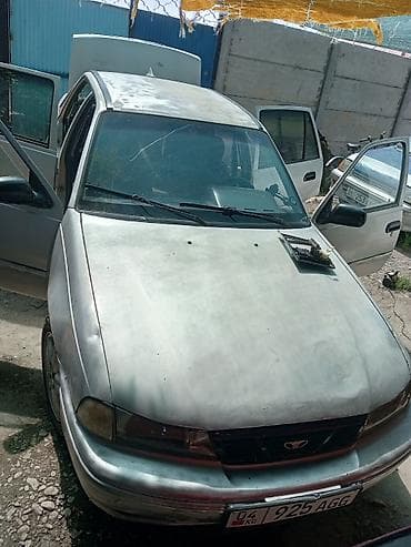 215 65 16c: Daewoo Nexia: 1997 г., 1.5 л, Механика, Бензин, Седан — 5