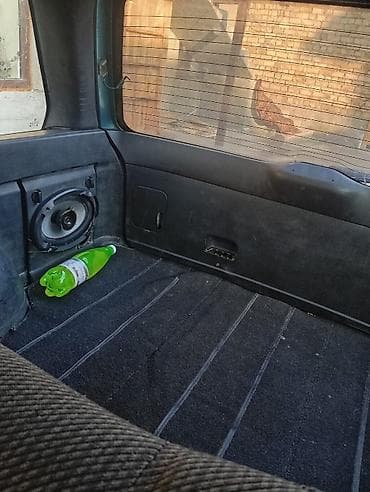 x5 2020: Volkswagen Passat Variant: 1993 г., Универсал — 6