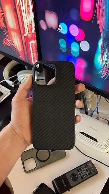бесплатно айфон 14: Чехлы для айфонов 16 pro max 600 сом две в наличии (original) 15 pro — 5