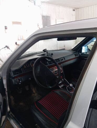 набор ключей force купить: Mercedes-Benz W124: 1993 г., 1.9 л, Механика, Бензин, Хэтчбэк — 1