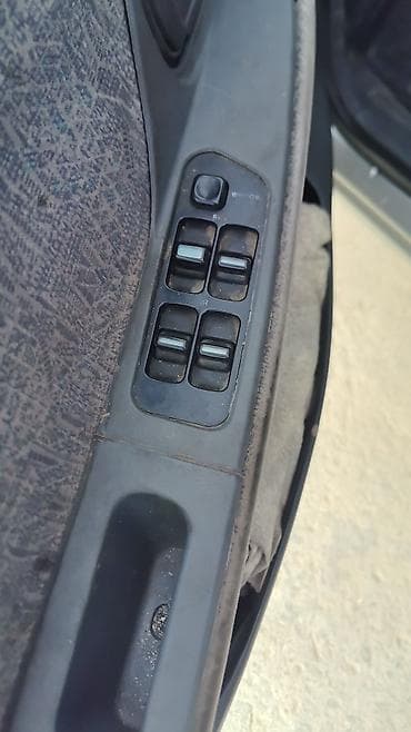 сиденья хонда степвагон: Daewoo Nexia: 2006 г., 1.5 л, Седан — 4