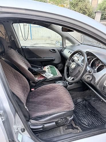 авто вит: Honda Fit: 2002 г., 1.3 л, Вариатор, Бензин, Хэтчбэк — 7