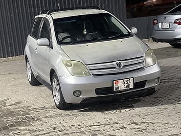 пепельница авто: Toyota Ist: 2004 г., 1.5 л, Автомат, Бензин, Хэтчбэк — 1