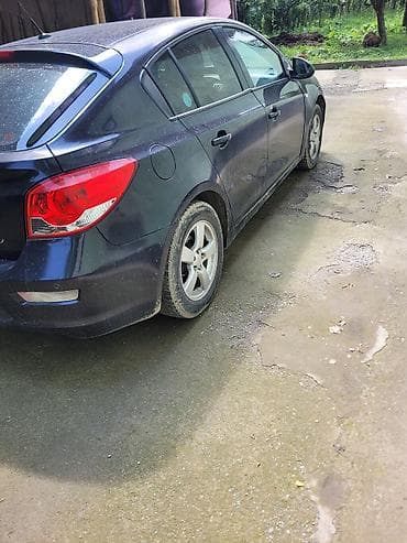 киа карнивал салон: Chevrolet Cruze: 2012 г., Хэтчбэк — 2