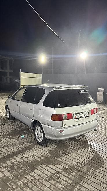 дордой мото: Toyota Ipsum: 1997 г., Автомат, Бензин — 4