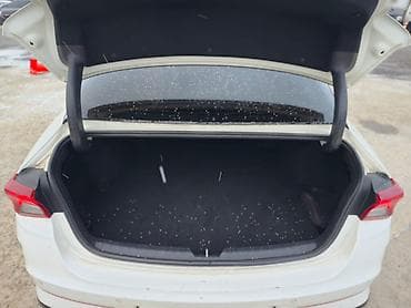 kla k7: Kia K5: 2022 г., Седан — 6