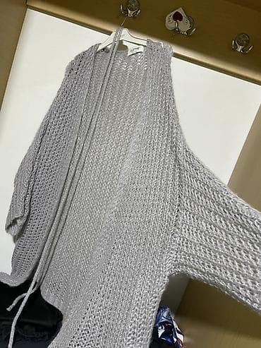 вкладыши для одежды: Элегантный женский вязаный кардиган от CLOTHÉ, произведенный в Италии — 2