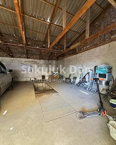 act building: 🏠Продается дом в с. Сокулук 🟡Комнаты: 4 🟡Участок: 9,18 соток (по факту — 4