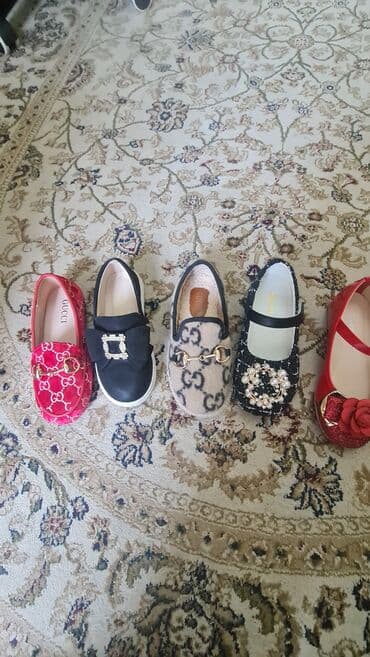 фирменный обувь: Продаю обувь для девочки. Обувь новая или в идеальном состоянии ( 1-2 — 11