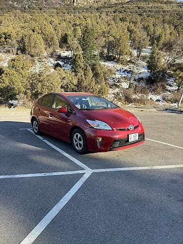 prius v: Toyota Prius: 2013 г., 1.8 л, Вариатор, Гибрид, Хэтчбэк — 1