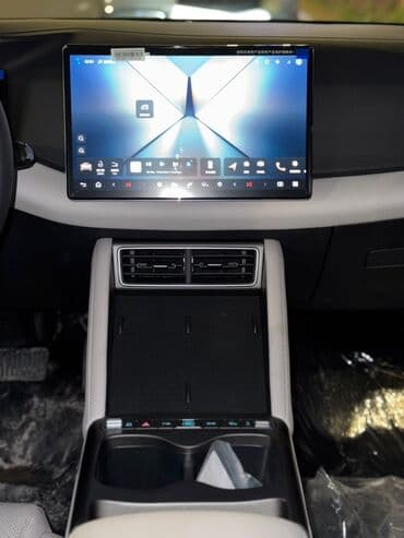 электронные мото: BYD : 2025 г., 2.5 л, Автомат, Электромобиль, Кроссовер — 1