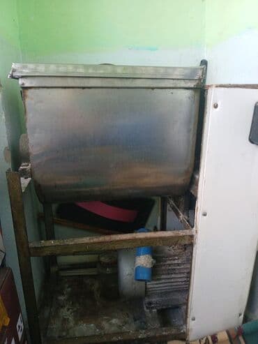 Тестомес промышленный (горизонтальный) - Конструкция: металлическая at lalafo.kg Тестомес промышленный (горизонтальный) - Конструкция: металлическая