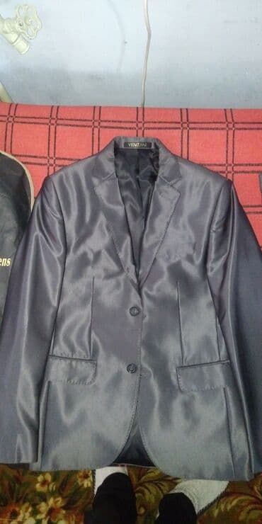 чемодан для документов: Костюм двойка на две пуговицы, пепельно-серого цвета, рубашка белая с — 2